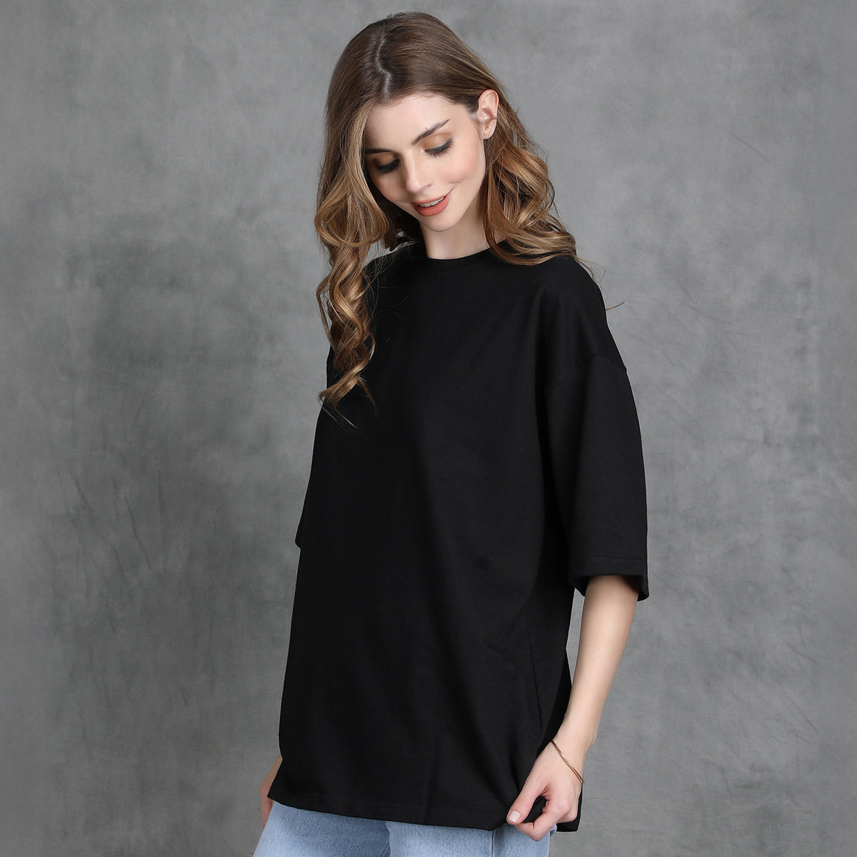 11:11 Black Oversized Comfort